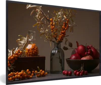 Produktbild von MuchoWow® Gerahmtes Poster Obst - Vase - Stilleben 90x60 cm - Poster mit Schwarzem Bilderrahmen Wandposter Rahmen Foto Bilder - Fotorahmen - Foto-Plakat