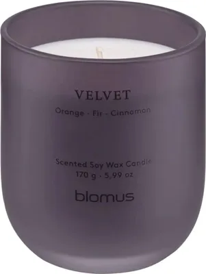 Produktbild von blomus GmbH TUOKSU Duftkerze S Velvet midnight plum 9cm