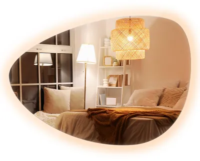 Produktbild von Rahmenloser LED Wandspiegel in organischer Form – 50x70 cm – warmweiß 3000K – unregelmäßiger Badspiegel für Bad, Wohnzimmer und Schlafzimmer