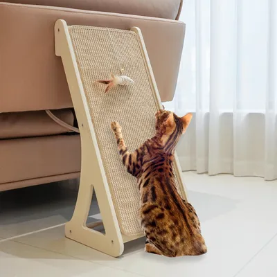 Produktbild von Katzenkratzbrett mit Sisal, L-förmiges Kratzpad für Katzen, 68 cm Wandmöbelschutz mit Spielzeug