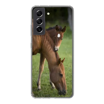 Produktbild von MuchoWow® Handyhülle Schutzhülle Hülle für Samsung Galaxy S21 FE Pferde - Gras - Porträt Silikon Softcase Handy Hülle - Mobiltelefonhülle