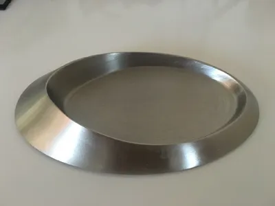 Produktbild von Kerzenteller Oval aus Messing vernickelt in Silber (Innen 13 x 8 cm) für Ovalkerzen, Ellipsenkerzen