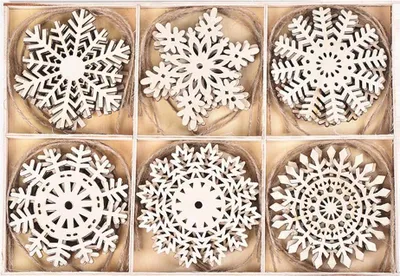 Produktbild von Schneeflocken-Weihnachtsbaumschmuck aus Holz, rustikale Holzornamente