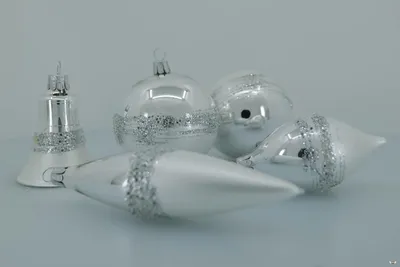 5 mundgeblasene Glasornamente, handbemalt, Weihnachtsbaum