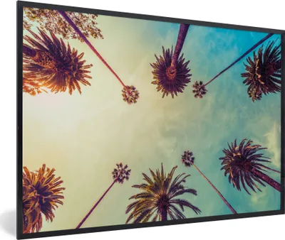 Produktbild von MuchoWow® Gerahmtes Poster Palme - Himmel - Bäume - Sommer - Tropisch 60x40 cm - Poster mit Schwarzem Bilderrahmen Wandposter Rahmen Foto Bilder - Printing - Wanddeko Schlafzimmer