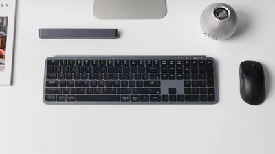 Zdjęcie produktu dla Keychron B6P-K1, Pełnowymiarowy (100%), Bezprzewodowy, USB + RF Wireless + Bluetooth, Mechaniczna, Szary