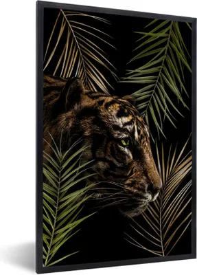 Produktbild von MuchoWow® MuchoWow® Gerahmtes Poster Tiger - Pflanzen - Palme 60x90 cm - Poster mit zchwarzem Bilderrahmen - Kunst