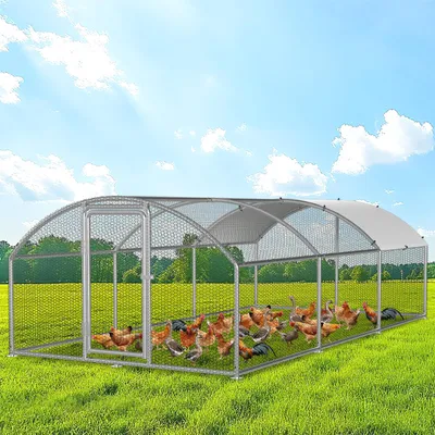 Zdjęcie produktu dla Kurnik Ikodm z wybiegiem, wymiary 3 x 6 x 2 m, powierzchnia 18 m², dach łukowy, rama ze stali ocynkowanej o grubości 25 mm, siatka druciana z PVC oraz biała plandeka ochronna wykonana z PE