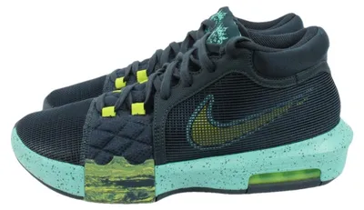 Produktbild von Nike sneakers Größe 44