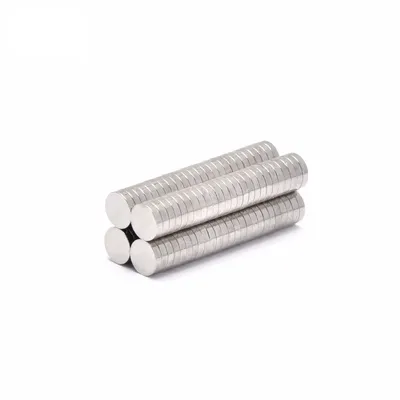 Immagine prodotto di Magneti al neodimio, forma disco, dimensioni 4 x 1 mm, confezione da 5 pezzi