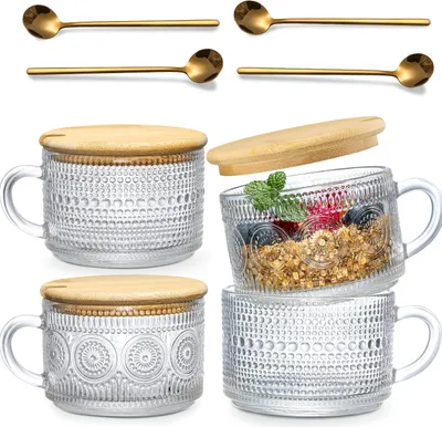 Produktbild von 4-teiliges Set Vintage-Kaffeebecher, Overnight-Oats-Behälter mit Bambusdeckeln und Löffeln – 414 ml (14 oz) klare, geprägte Glasbecher, hübsches Kaffeebar-Zubehör, Eiskaffeegläser, ideal für Cappuccino, Tee und Latte Macchiato