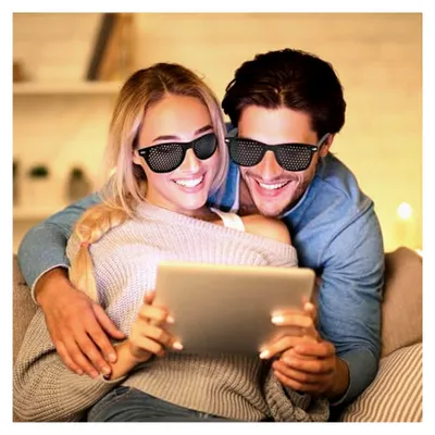 Produktbild von 2 Stück Rasterbrillen für Augentraining, Lochbrillen für effektives Augentraining, Pinhole Glasses Multidot Augentrainer, Korrekturbrillen für Herren und Damen