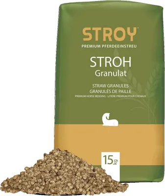 A bag of Stroh Granulat straw granules for horse bedding, with a pile of the product in the foreground.