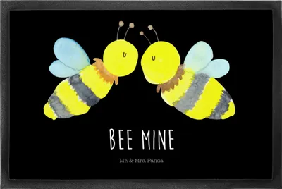 Produktbild von Mr. & Mrs. Panda Bodenvorleger Biene Liebe 50 x 75 cm - Schwarz - Geschenk, Schmutzmatte, Schmutzfangmatte, fußmatte, hausmatte, Fußabtreter