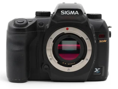 Produktbild von Sigma SD14 14,06 Megapixel DSLR-Kamera, 20,7 x 13,8 mm CMOS-Sensor, 6,35 cm (2,5 Zoll) Display, NO