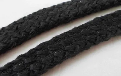 Obrázok produktu pre Čierna tesniaca šnúra 18x8 mm pre krby Spartherm - 10 metrov