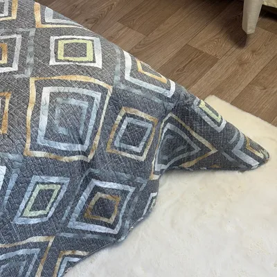 Produktbild von Tagesdecke Zweiseitige Bettüberwurf Allzweckdecke Steppdecke Grau Rauten (TAVIRA F-8604) 180x220 cm