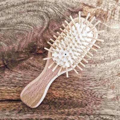 Image de Mini - brosse à cheveux en bois