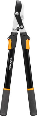 Produktbild von Fiskars Teleskop-Astschere für frisches Holz, Antihaftbeschichtet, Gehärteter Präzisionsstahl, Grifflänge: 63 bis 83 cm, Schwarz/Orange, L13, 1027528