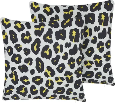 Produktbild von BELIANI Gartenkissen 2er Set Schwarz und Weiß Stoffbezug quadratisch 45 x 45 cm mit Füllung Tierfell-Design Reißverschluss für Terrasse Indoor Outdoor