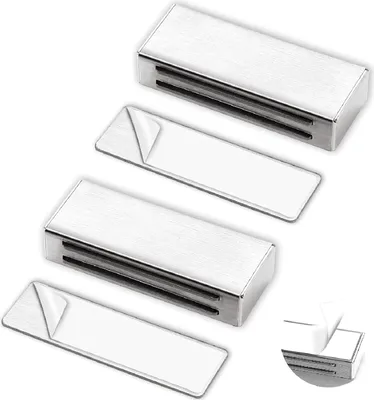 Obrázok produktu pre Silné magnety na nábytok s uzamykateľnými dvierkami – samolepiaci magnetický zámok – 2 kusy