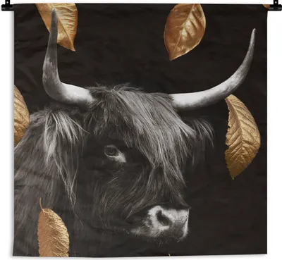 Produktbild von MuchoWow® Wandteppich Wandbehang Schottisches Hochlandrind - Gold - Schwarz - Weiß 120x120 cm Tapisserie Dekoration Wandtuch - Modern - Baumwollgewebe