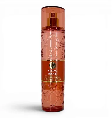 Imagen del producto de Bath & Body Works, Bruma perfumada "Seeing Rouge", 236 ml