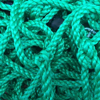 Produktbild von Kletternetz H:150xB:200 cm Grün PE Ø10 mm mit Achterhaken für Klettergerüst