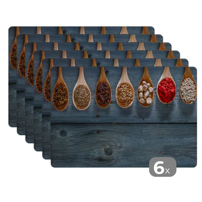 Obrázok produktu pre MuchoWow® Podložky Sada 6 podložiek Umývateľné podložky 30x45x0.3cm Korenie - Lyžičky - Drevo - Kuchyňa - Korenie - Priemyselné Podložka pod stôl