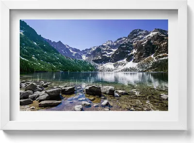 Produktbild von Bergsee - Landschaft– Wandbild mit Rahmen – Gerahmtes Bild  – Wanddekoration – 30x20 cm –  Weiß Rahmen