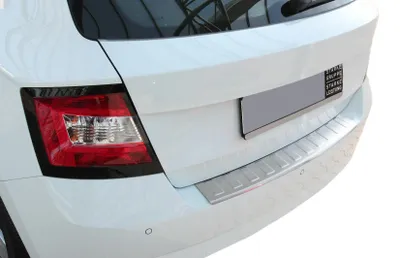 Für Skoda Fabia III Schrägheck NJ 2014- LADEKANTENSCHUTZ Edelstahl MATT Schutz in der Farbe von Recambo e.K.