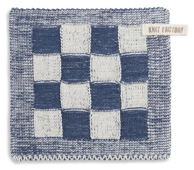 Zdjęcie produktu dla Dzianinowa podkładka pod kubek 23x23 cm w kratkę beżowa ciemnoniebieska