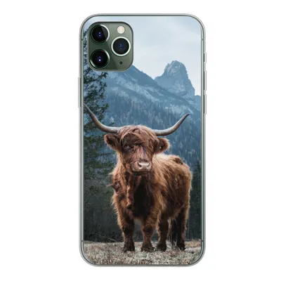 Produktbild von MuchoWow® Handyhülle Schutzhülle Hülle für iPhone 11 Pro Max Schottische Highlander - Tiere - Landschaft Silikon Softcase Handy Hülle - Schutz