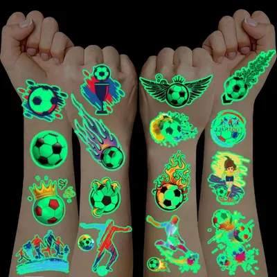 Productafbeelding van Tijdelijke kindertattoos die in het donker oplichten, 10 vellen, geschikt voor kinderen van 3-12 jaar, met voetbalmotieven