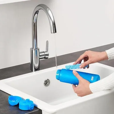 Produktbild von Famanu Trinkflasche 500 ml - Auslaufsicher, Einhandöffnung, Sichere Verriegelung