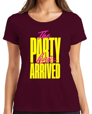 Productafbeelding van Het feest is begonnen! Grappige spreuk. Neon. Outfit voor een feest in de jaren 80 en 90. Dames T-shirt, bordeauxrood, maat XXL