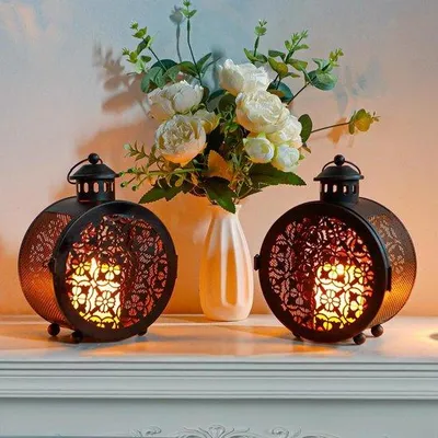 Immagine prodotto di Set di 2 candelieri in metallo nero in stile vintage per candele e lanterne