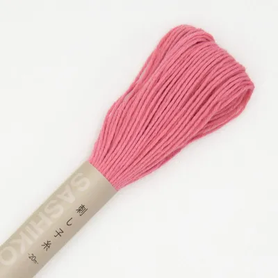 Produktbild von Nici Olympus Sashiko, Baumwolle, Knäuel, Farbe 13, staubiges Rosa, ca. 20 Meter, hergestellt in Japan