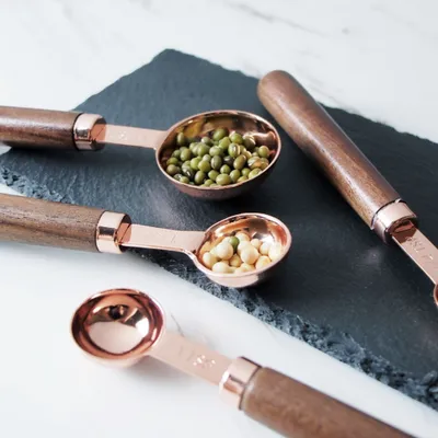 Obrázek produktu pro 4 ks/sada odměrných lžic z nerezové oceli Rose Gold s dřevěnou rukojetí