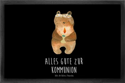 Produktbild von Mr. & Mrs. Panda fußmatte Bär Kommunion 40 x 60 cm - Schwarz - Geschenk, Katholisch, Schmutzfangmatte, Schmutzmatte, Fußabstreifer, Eingangsmatte, Teddy, Taufkerze