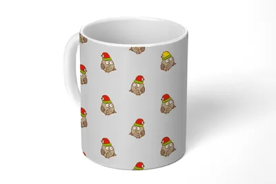Produktbild von KitchenYeah® Tasse Kaffeetasse Kaffeebecher 350 ml Eule - Weihnachtsmannmütze - Cartoon - Kind - Design Teetasse - Fototasse - Becher - Keramikbecher - Teebecher - Kaffeetasse - Bürotasse