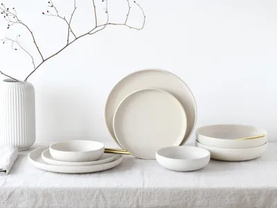 Produktbild von CreaTable, 10873, Uno Offwhite, Tellerset 8-tlg, Steinzeug