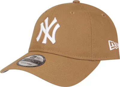 Produktbild von New Era 9Twenty Strapback Cap - New York Yankees wheat beige