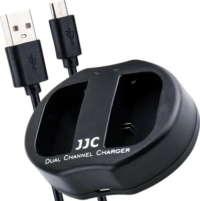 Produktbild von JJC Ladegerät für Sony NP-FW50 Akkus mit 2 Steckplätzen und USB-Anschlusskabel für unterwegs und für zu Hause
