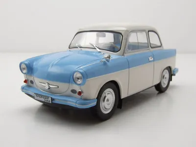 Produktbild von Trabant P 50 hellblau weiß Modellauto 1:24 Whitebox