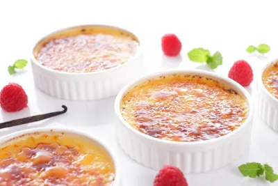 Produktbild von 6 x Auflaufförmchen Souffléförmchen für Crème Brûlée Dips Saucen Tapas Porzellan Weiß HENDI