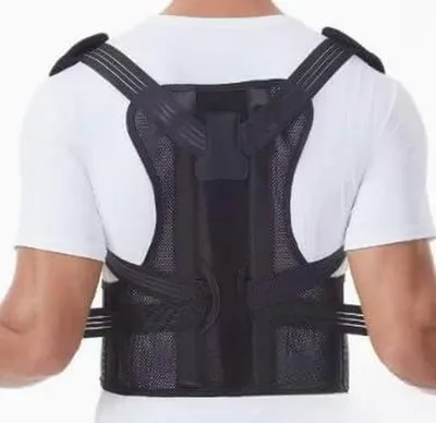 Image de Correcteur de posture avec support lombaire pour soulager les douleurs dorsales et cervicales