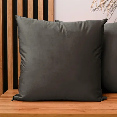 Produktbild von MG Design 2er Set Kissenbezüge 45 x 45 cm in Grau - mit Reißverschluss, samtig-weich mit dezentem Schimmer, pflegeleicht & langlebig