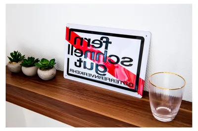 Produktbild von Schneller Güterverkehr - Blechschild für LKW-Fans, 30 x 20 cm