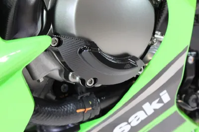 Produktbild von GILLES Linke Kurbelgehäuseschutz Schwarz passend für Kawasaki Ninja ZX-10R